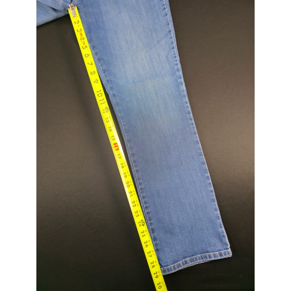 Lee Classic Fit Women's Blue Straight Leg Jeans Size 18 Medium Wash Stretch - Picture 6 of 10